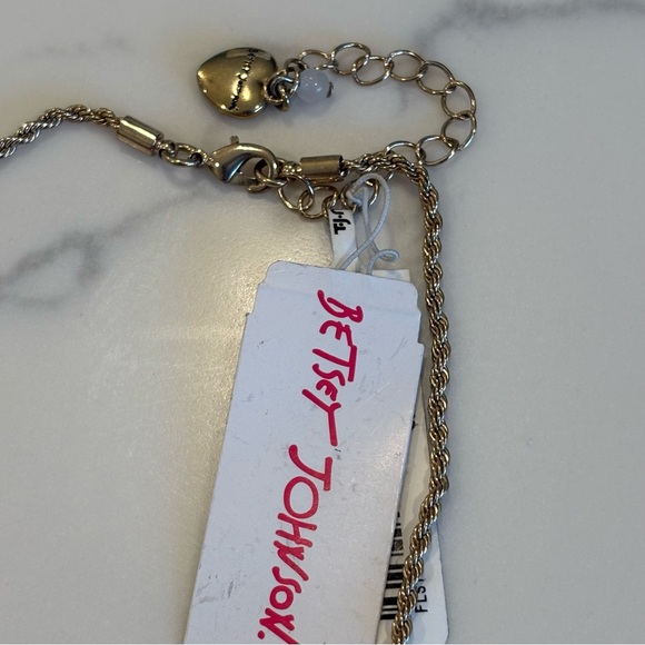 Betsey Johnson Necklace NWT - Picture 8 of 9